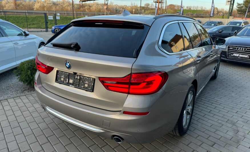 BMW Rad 5 Touring 530d x-Drive A/T Luxury Line SK ŠPZ