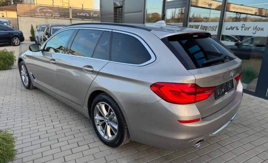 BMW Rad 5 Touring 530d x-Drive A/T Luxury Line SK ŠPZ