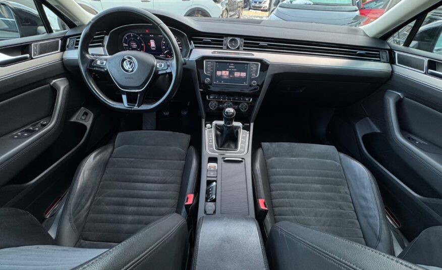 Volkswagen Passat Variant 2.0TDi 190PS Highline SK ŠPZ Virtual/Matrix