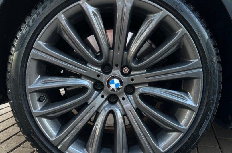 BMW Rad 7 750i xDrive A/T