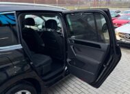 Volkswagen Touran 2.0TDi DSG Highline *Ťažné*Masáž*Kamera*