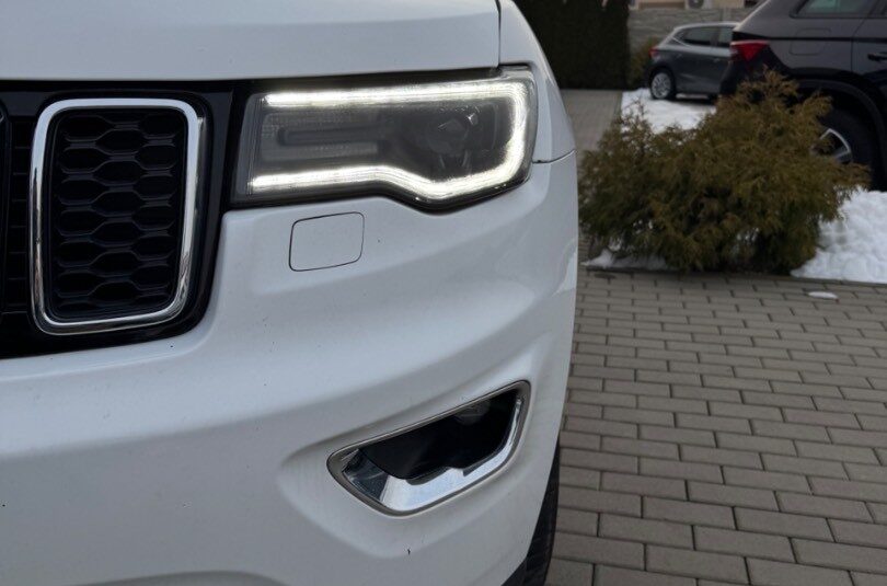 Jeep Grand Cherokee 3.0L V6 CRD Limited A/T