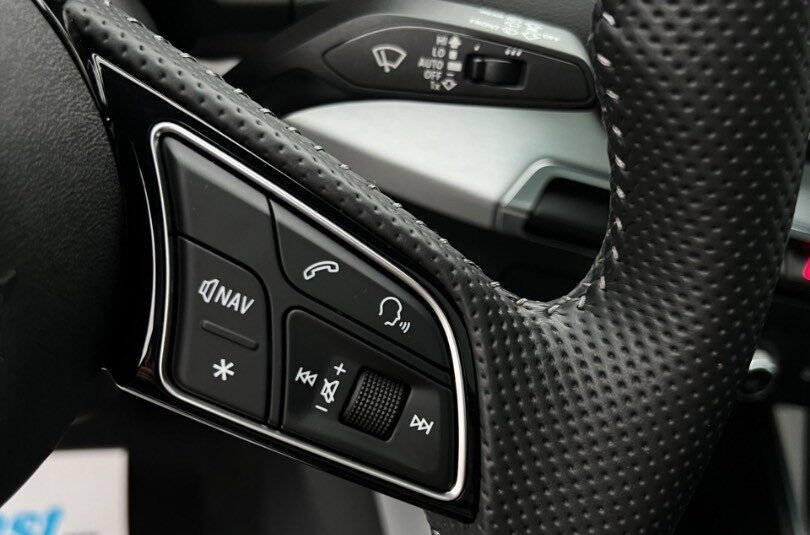 Audi Q2 1.6TDi S-Tronic S-line SK ŠPZ Virtual- Cockpit / Full LED