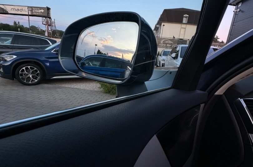 Volvo XC90 2.0 B5 Drive-E Momentum AWD A/T