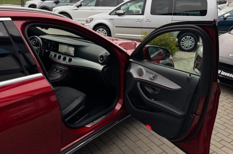 Mercedes-Benz E trieda All-Terrain 400d All Terrain 4Matic A/T AMG line