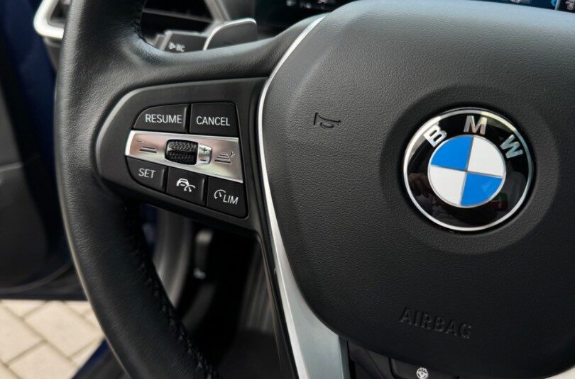 BMW Rad 3 Touring 320d  mHEV x-Drive A/T Luxury *ZÁRUKA*
