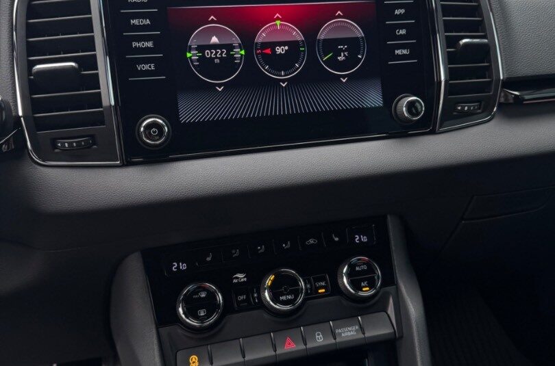 Škoda Karoq 2.0TDi DSG 4×4 Sportline *Virtual*