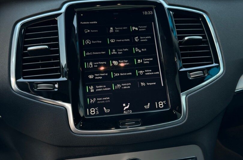 Volvo XC90 2.0 B5 Drive-E Momentum AWD A/T