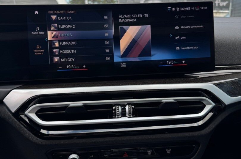 BMW Rad 3 Touring 320d  mHEV x-Drive A/T Luxury *ZÁRUKA*
