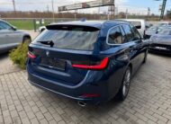 BMW Rad 3 Touring 320d  mHEV x-Drive A/T Luxury *ZÁRUKA*