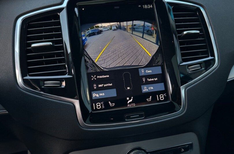 Volvo XC90 2.0 B5 Drive-E Momentum AWD A/T