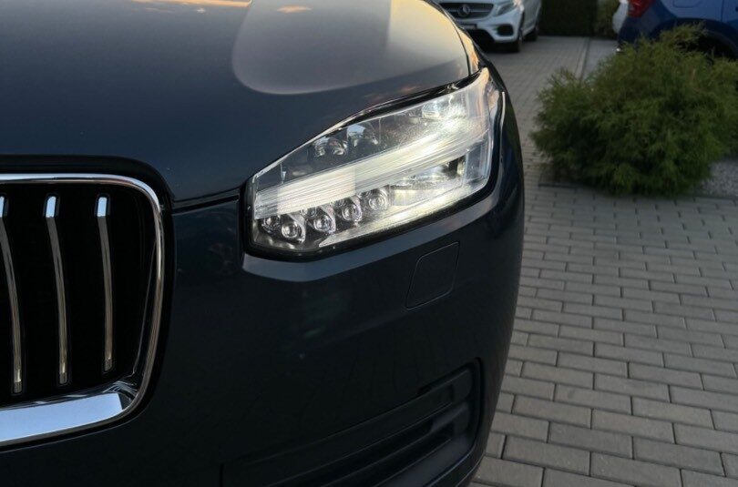 Volvo XC90 2.0 B5 Drive-E Momentum AWD A/T