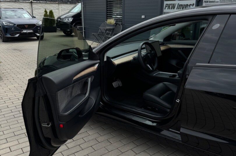 Tesla Model 3 Performance 82kWh AWD *ZÁRUKA*