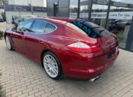 Porsche Panamera 4S AT7 400PS 4×4 SK ŠPZ