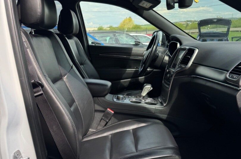 Jeep Grand Cherokee 3.0L V6 CRD Limited A/T