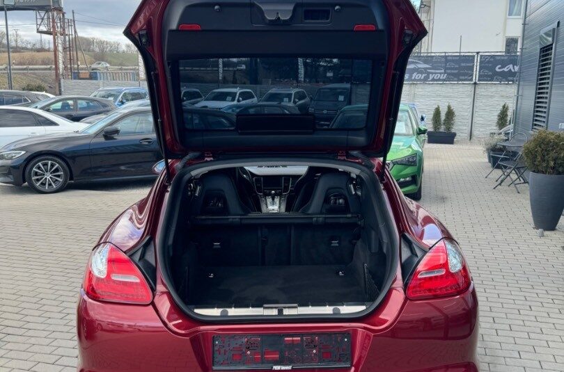 Porsche Panamera 4S AT7 400PS 4×4 SK ŠPZ