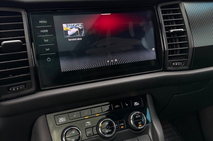 Škoda Kodiaq 2.0TDi DSG 4×4 Sportline *ŤAŽNÉ*PANORAMA*360*