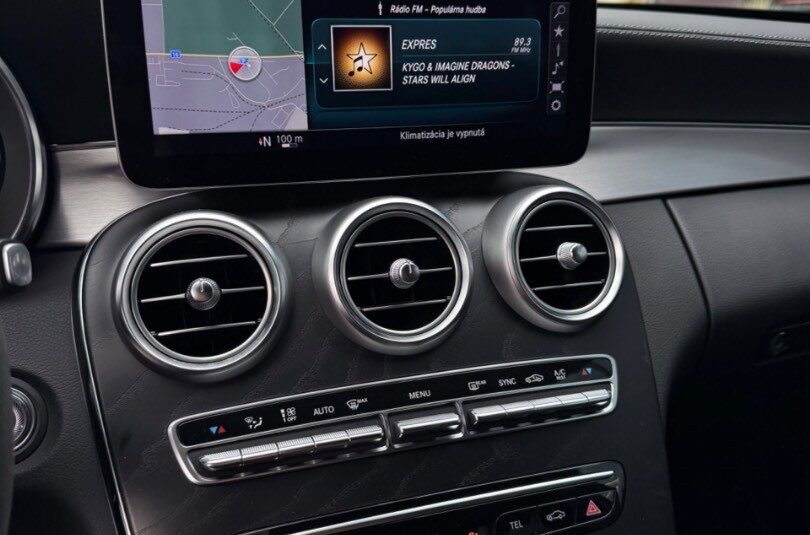 Mercedes-Benz C trieda Kombi 220d A/T AMG line NIGHT Edition