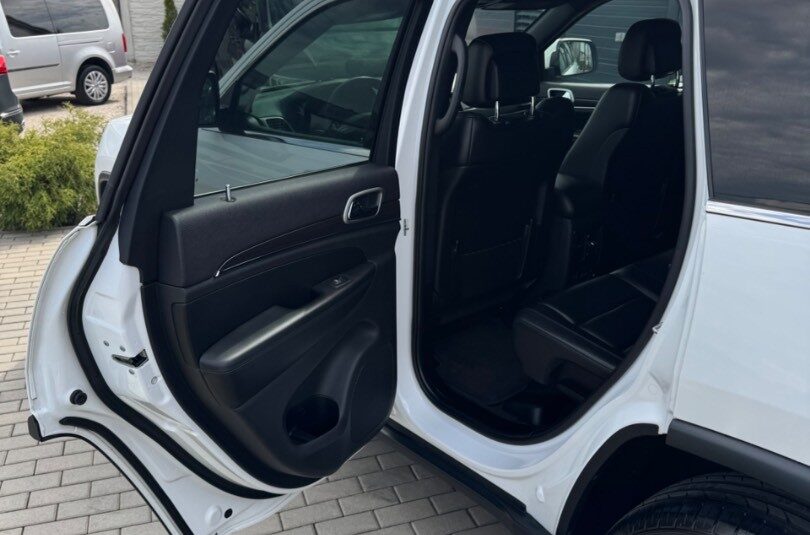 Jeep Grand Cherokee 3.0L V6 CRD Limited A/T