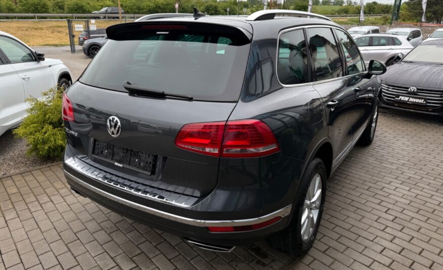Volkswagen Touareg 3.0TDi 193kW 4Motion Exclusive *Vzduch*Dynaudio*TOP*
