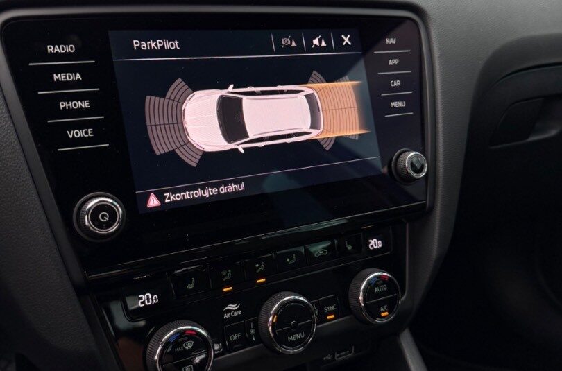 Škoda Octavia Combi 2.0TDi DSG STYLE *Virtual*