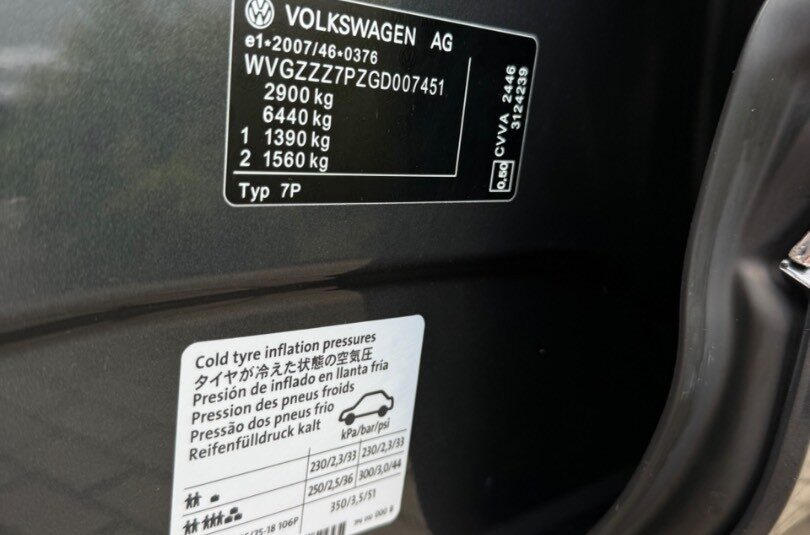 Volkswagen Touareg 3.0TDi 193kW 4Motion Exclusive *Vzduch*Dynaudio*TOP*