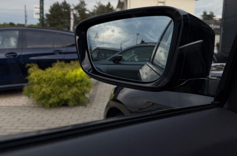 BMW Rad 3 320d x-Drive A/T M-Sport Edition SK ŠPZ