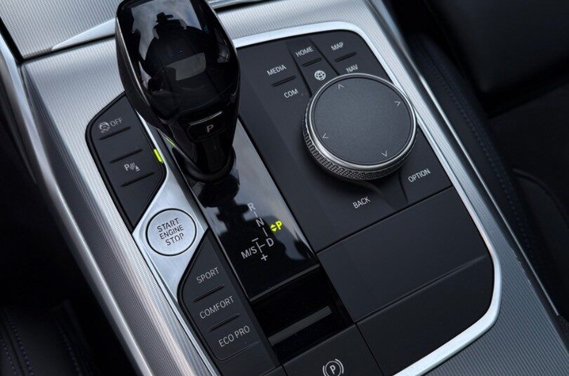 BMW Rad 3 320d x-Drive A/T M-Sport Edition SK ŠPZ