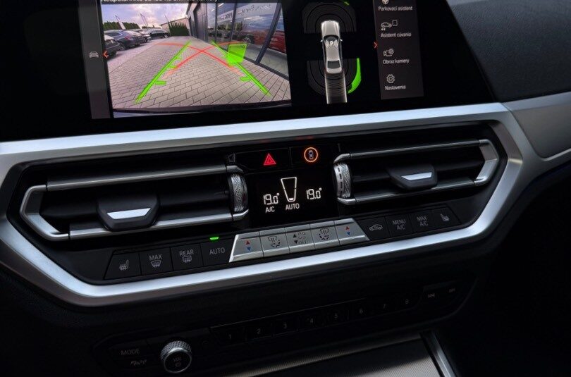 BMW Rad 3 320d x-Drive A/T M-Sport Edition SK ŠPZ