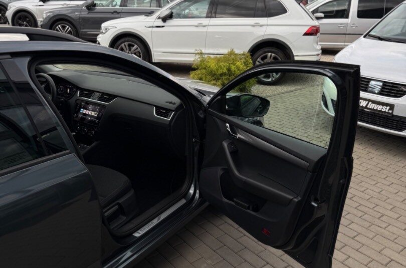 Škoda Octavia Combi 2.0TDi DSG STYLE *Virtual*
