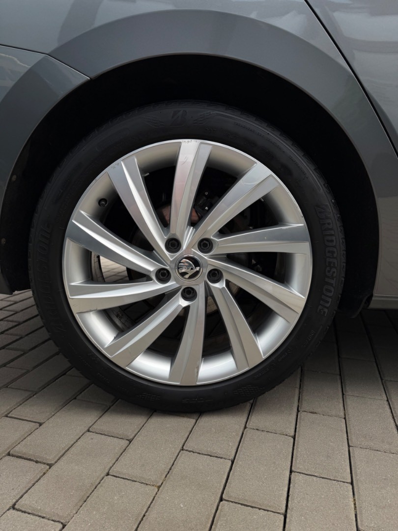 Škoda Octavia Combi 2.0TDi DSG Sport packet SK ŠPZ