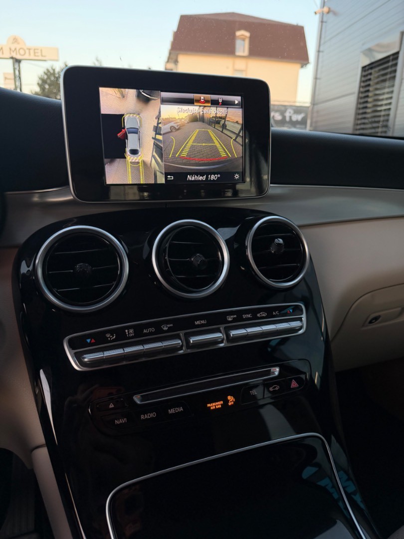 Mercedes-Benz GLC Kupé 220d 4MATIC A/T AMG line