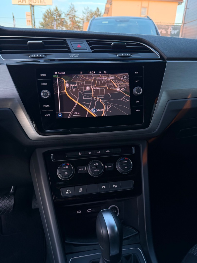 Volkswagen Touran 2.0 TDI SCR 150k Edition Comfortline DSG