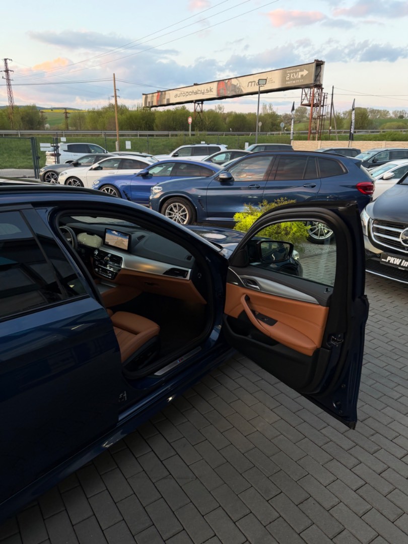 BMW Rad 5 Touring 530d  mHEV x-Drive A/T M-Sport line