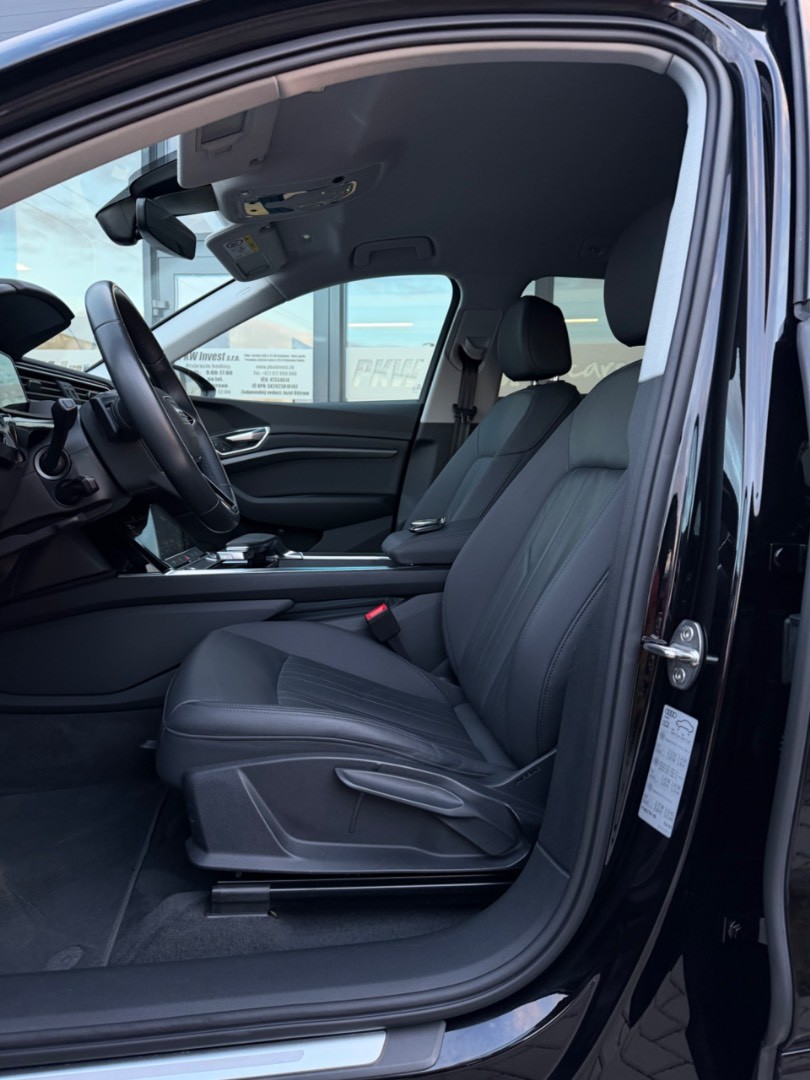 Audi E-tron 50 Quattro *Vzduch*Koža*Ťažné*