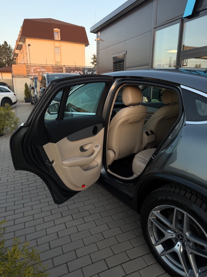 Mercedes-Benz GLC Kupé 220d 4MATIC A/T AMG line