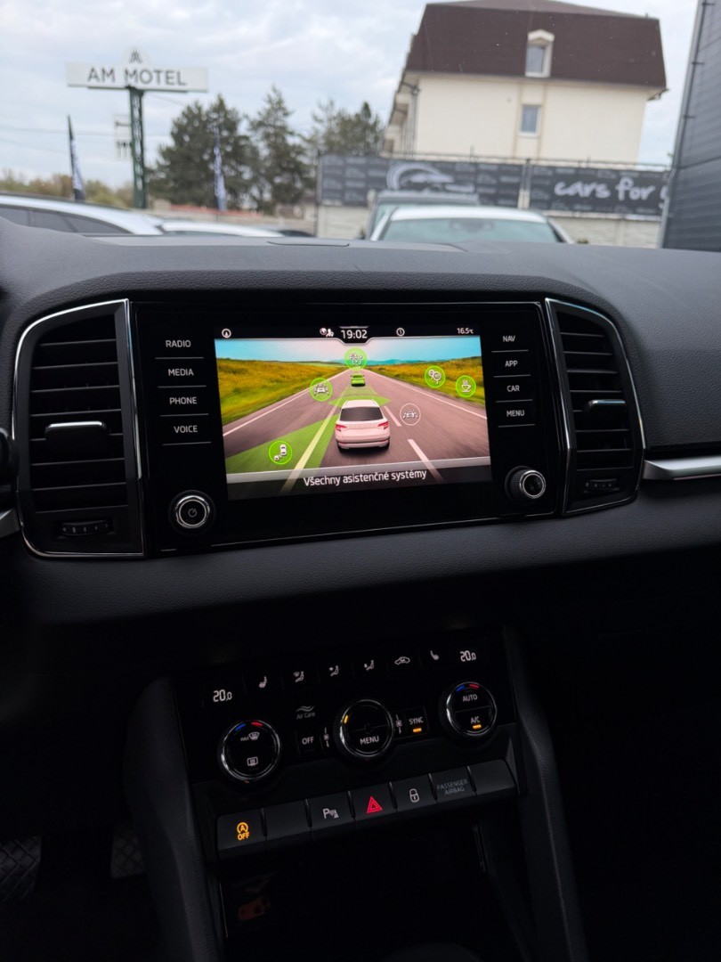 Škoda Karoq 2.0TDi DSG Style *Virtual*Kamera*Matrix*