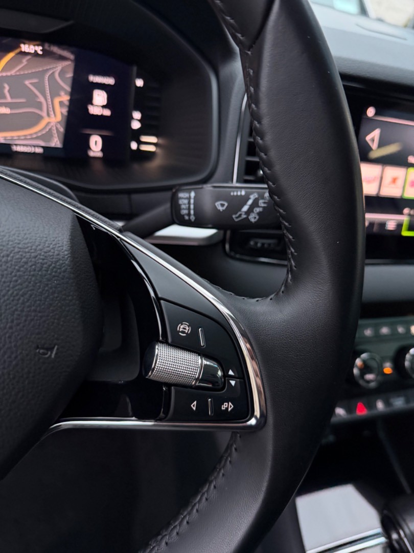 Škoda Karoq 2.0TDi DSG Style *Virtual*Kamera*Matrix*