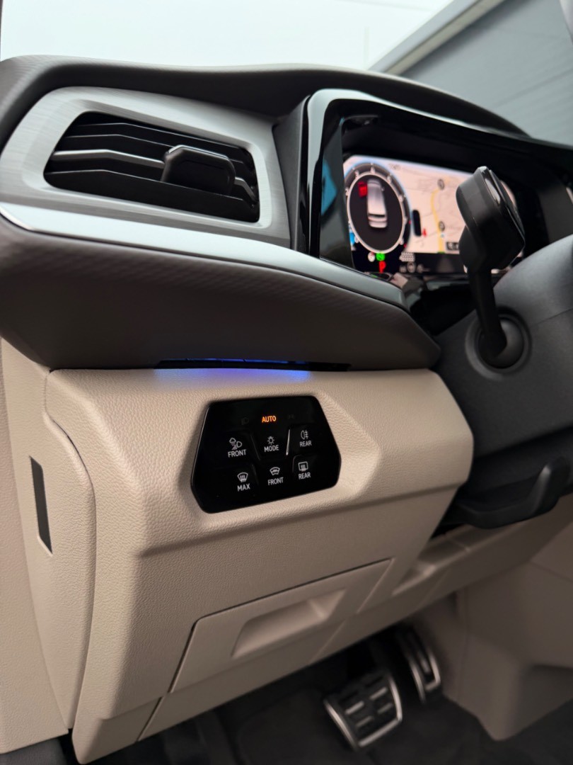 Volkswagen T7 Multivan 2.0TSi DSG 7M Long STYLE FULL