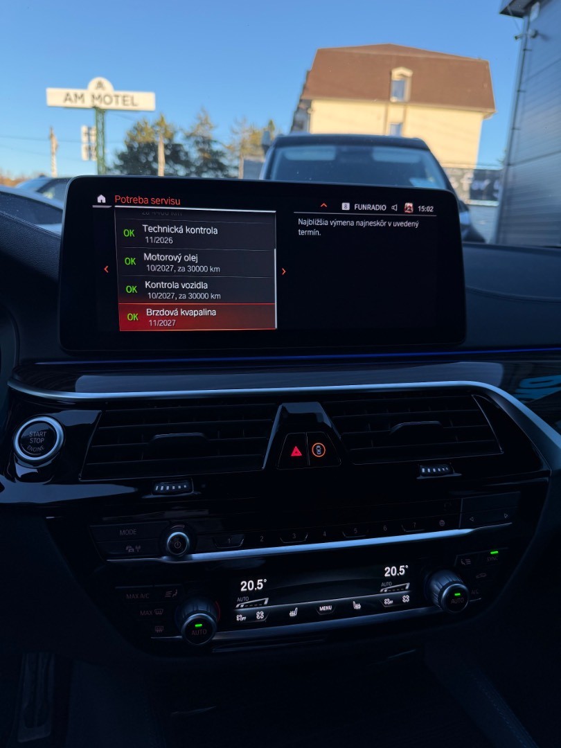 BMW Rad 5 Touring 530d  mHEV x-Drive A/T M-Sport M-sedadlá Edition SK ŠPZ