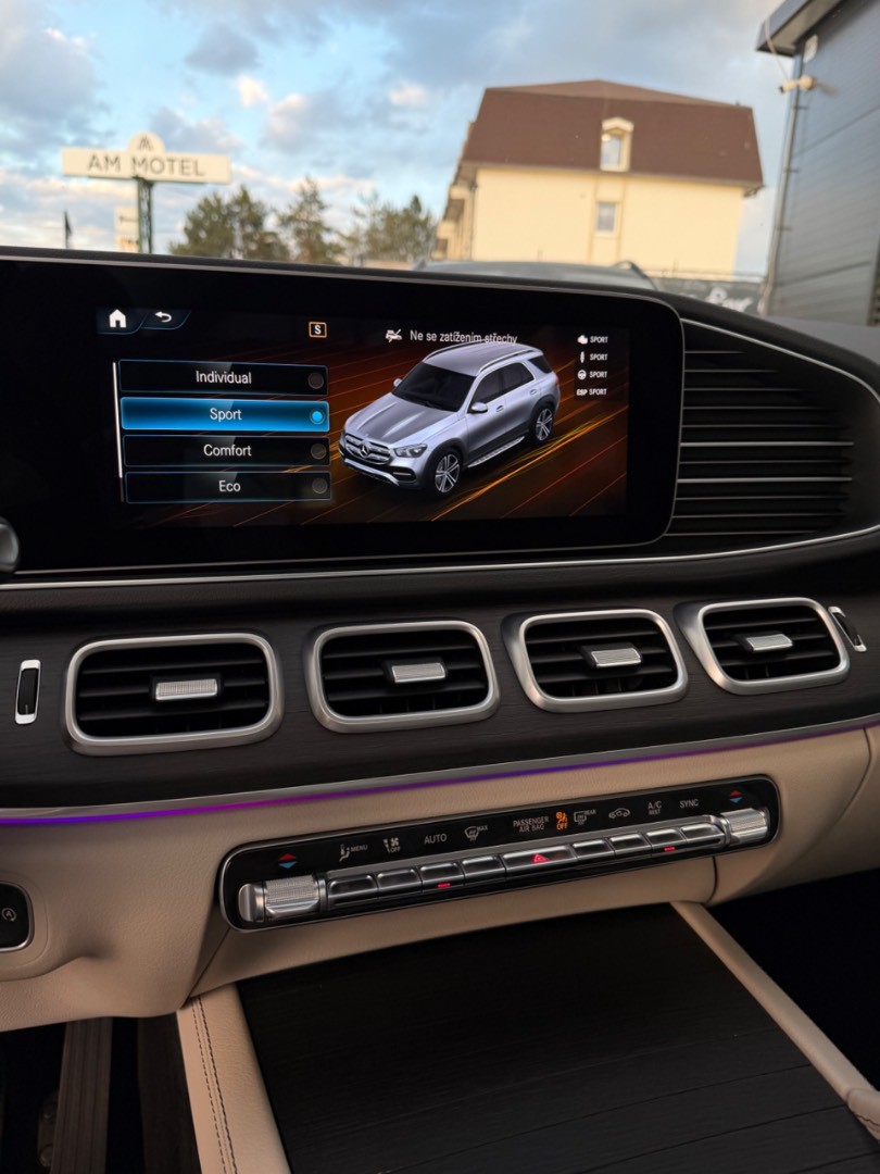 Mercedes-Benz GLE SUV 350d 4Matic A/T *KUPOVANÉ V SR*