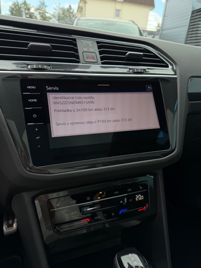 Volkswagen Tiguan 2.0TDi DSG 4Motion URBAN Edition SK ŠPZ