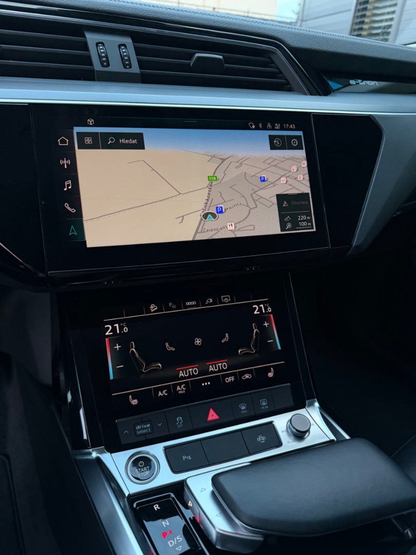 Audi E-tron 50 Quattro *Vzduch*Koža*Ťažné*