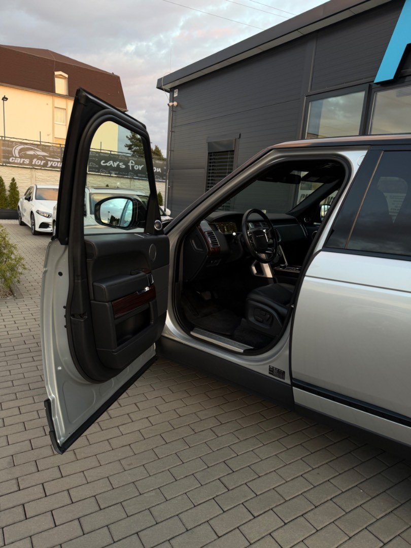 Land Rover Range Rover 3.0L TDV6 A/T