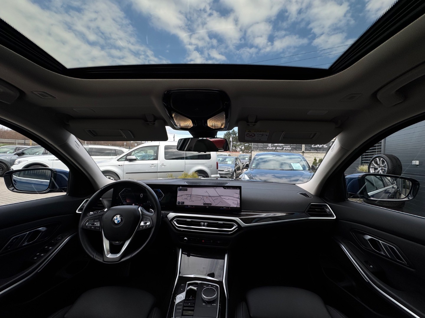 BMW Rad 3 Touring 320d  mHEV x-Drive A/T Luxury *ZÁRUKA*