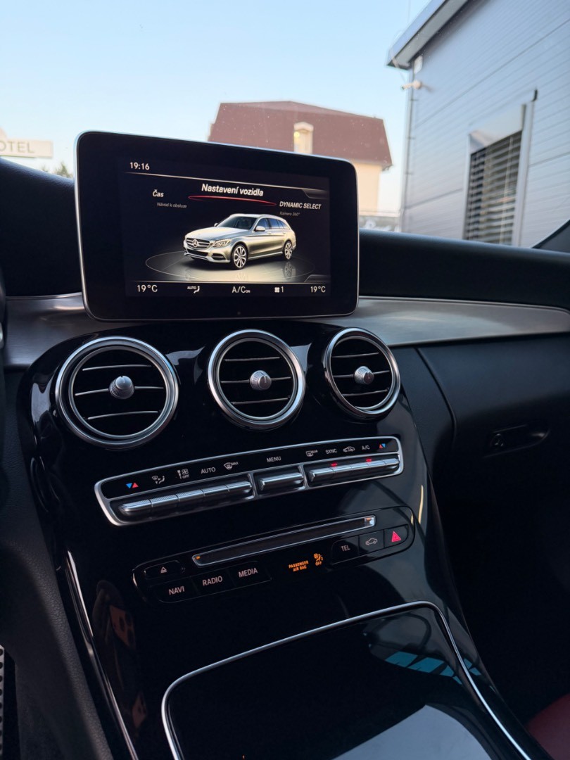 Mercedes-Benz C trieda Kombi Touring 250CDI A/T 4Matic AMG line Exclusive