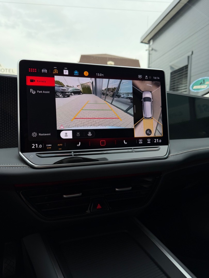 Volkswagen Passat Variant 2.0TDi DSG Elegance SK ŠPZ