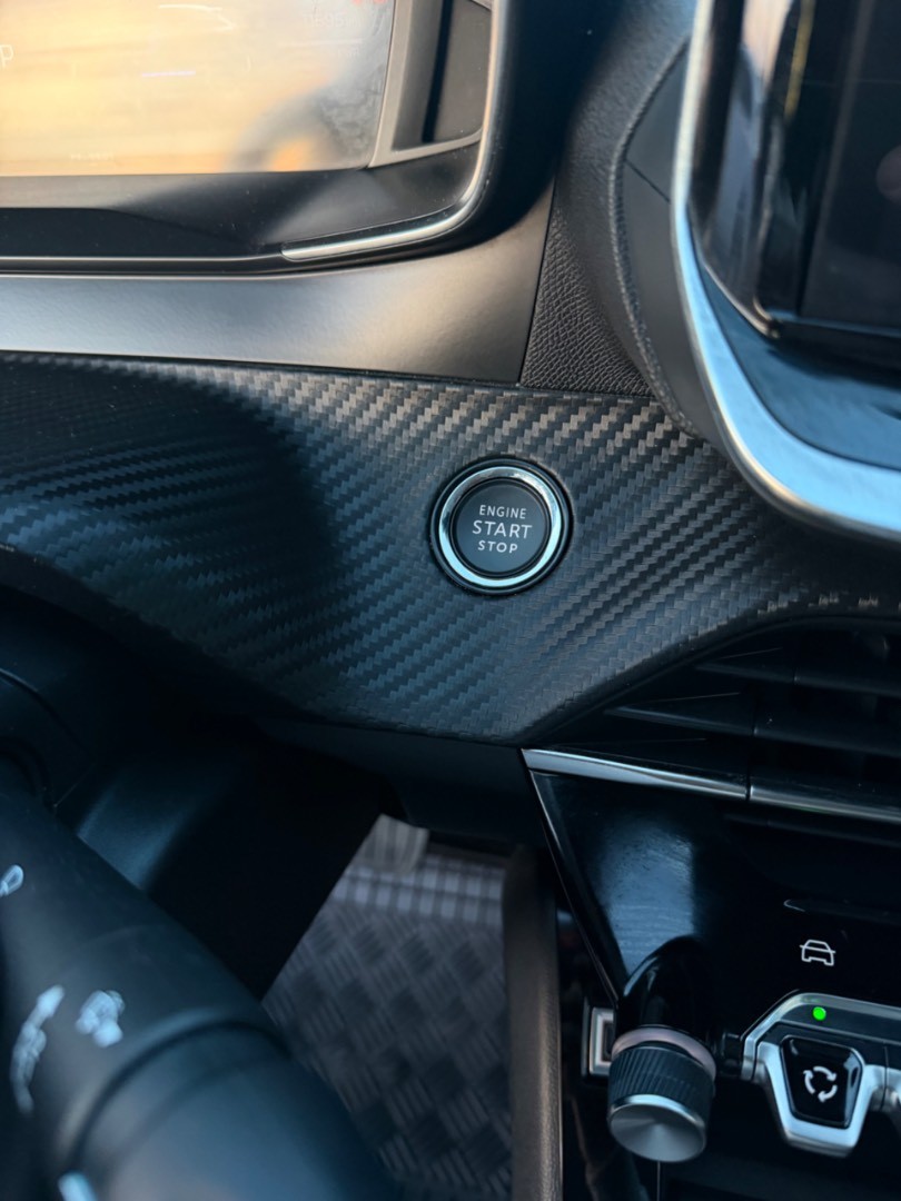 Peugeot 208 ALLURE Electric 100kW/50kWh SK ŠPZ