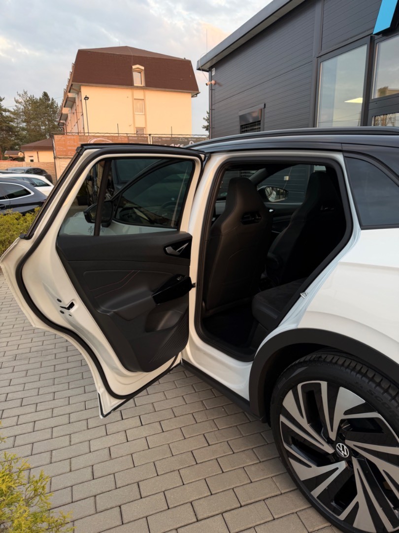 Volkswagen ID.4 GTX 4Motion 77kWh/220kW TEPELKO FULL