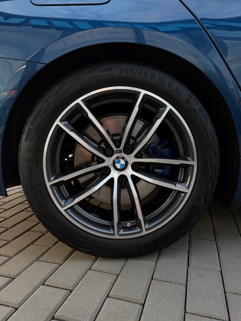 BMW Rad 5 Touring 530d  mHEV x-Drive A/T M-Sport line